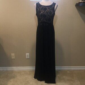 Candalete Floral Sequined Lace Over Tan Bodice Evening Maxi Dress w/Front Slit-M